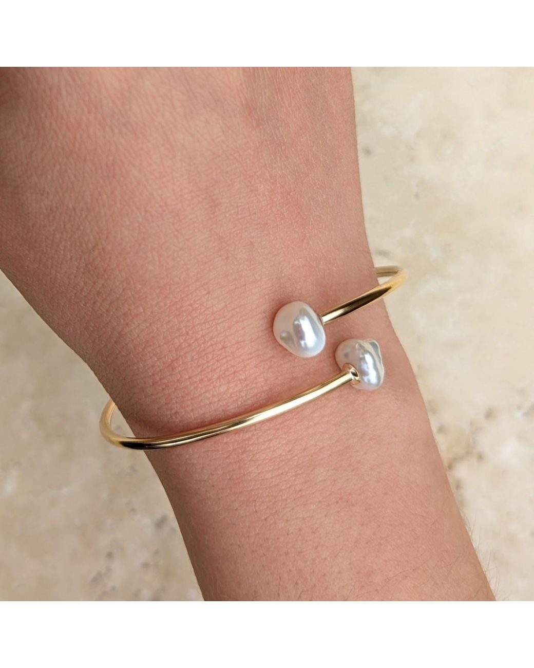 Kiri & Belle White Tori Flexible Pearl Filled Bangle