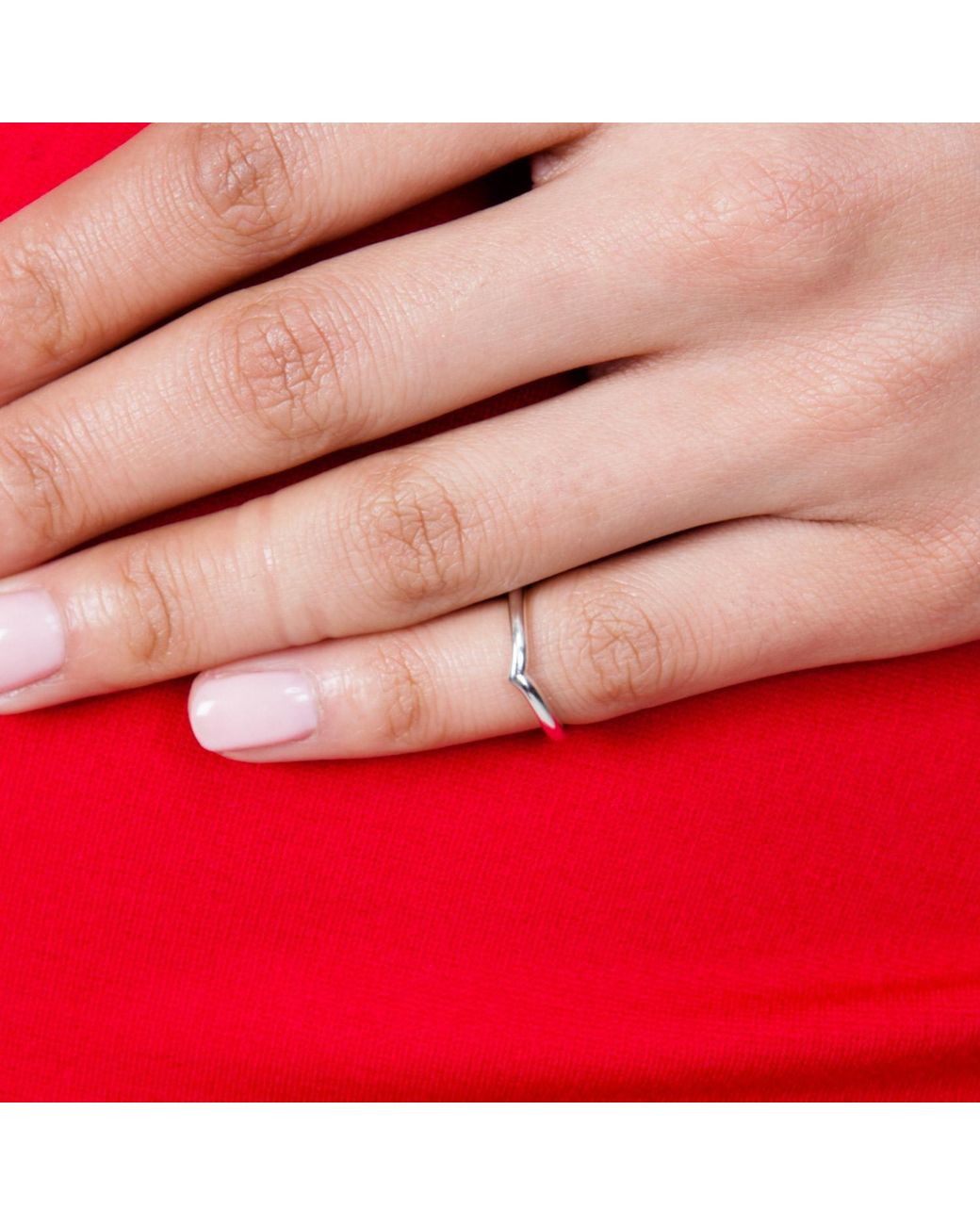 Lucy Quartermaine Metallic Wishbone Midi Drip Ring