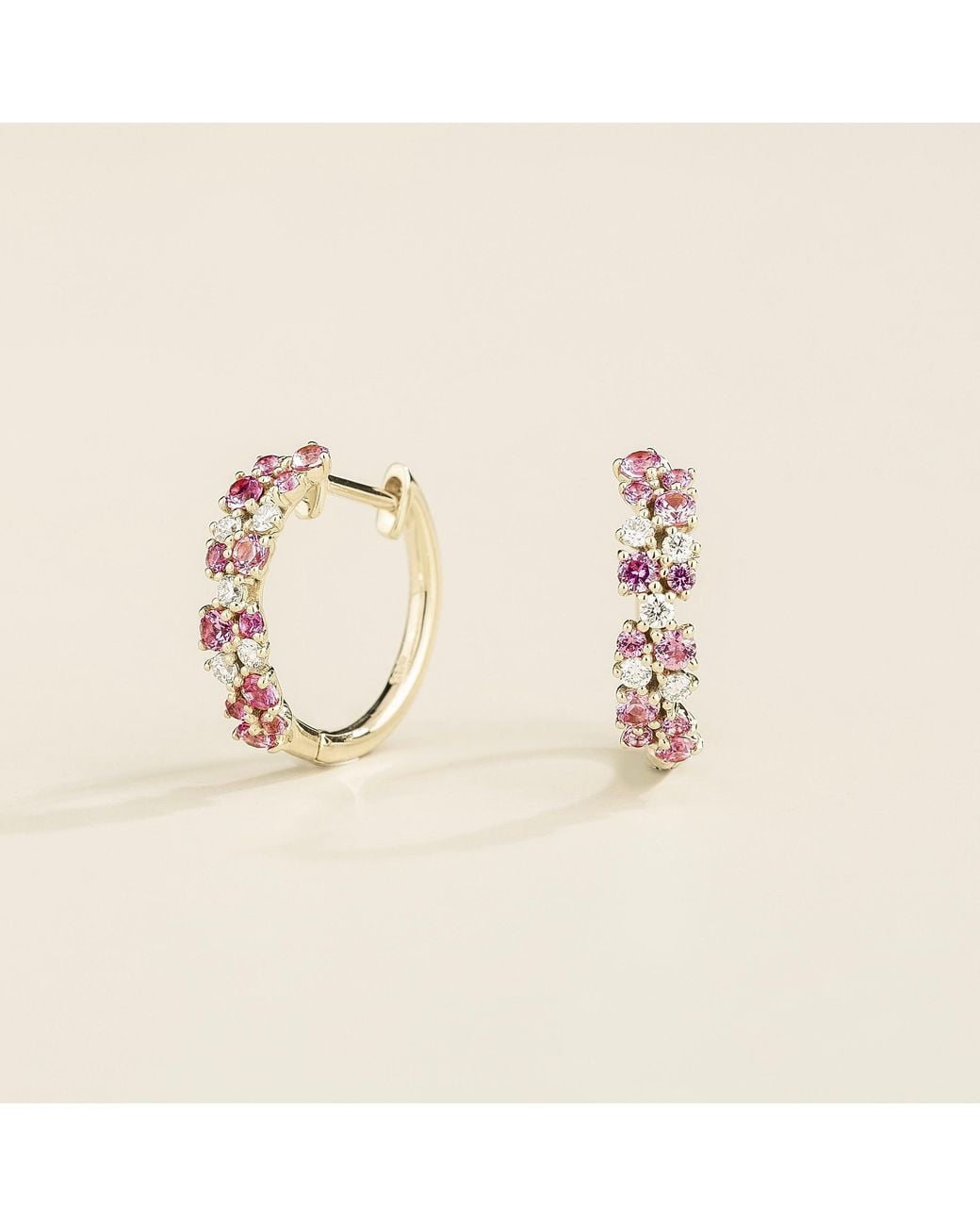Juvetti Metallic Starry Huggie Earrings Set With Sapphire & Diamond