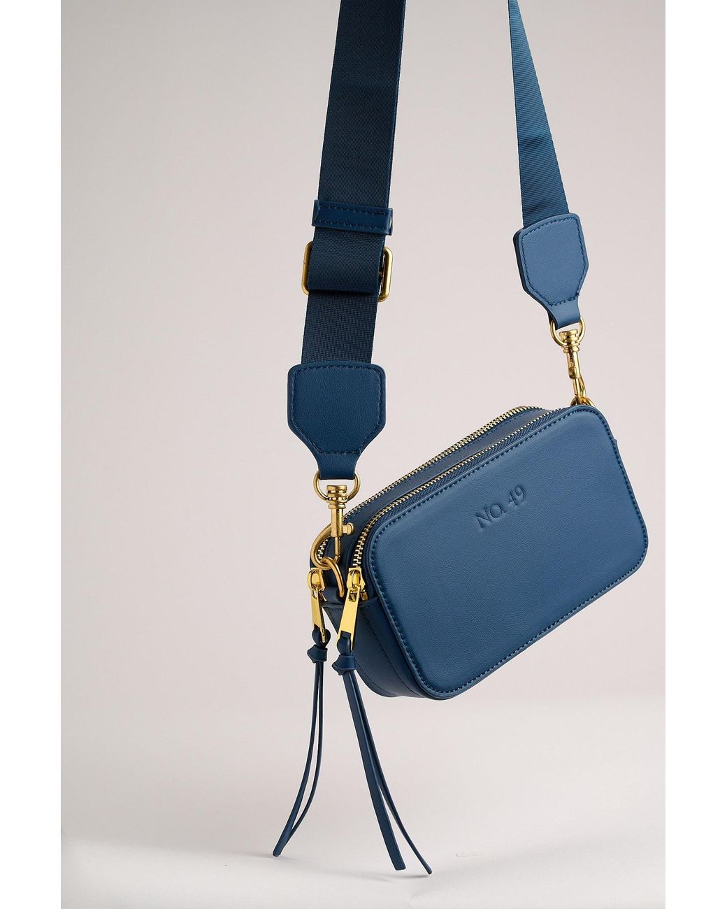 No.49 Handbags Blue Kiki Dark Camera Bag