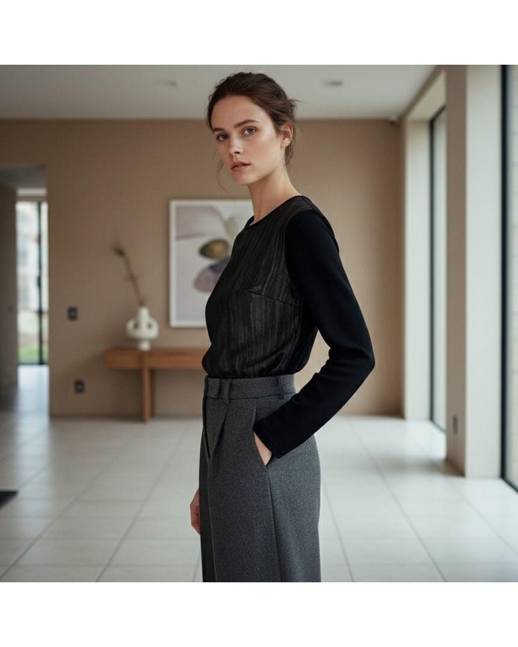 Conquista Black Modern Textured-Front Long-Sleeve Top