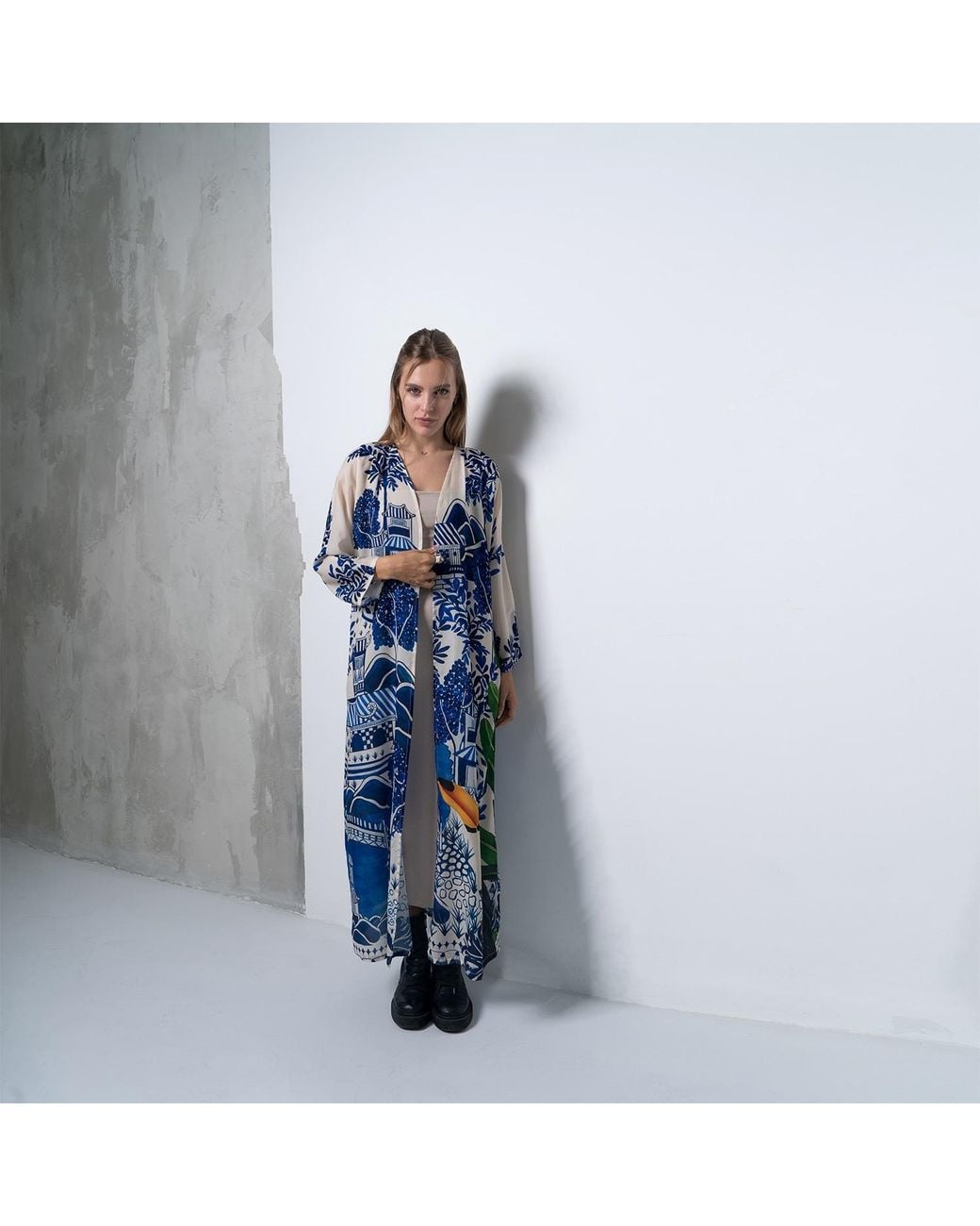 DHARA SHETH DUBAI Blue Harmony Bird Print Long Kimono