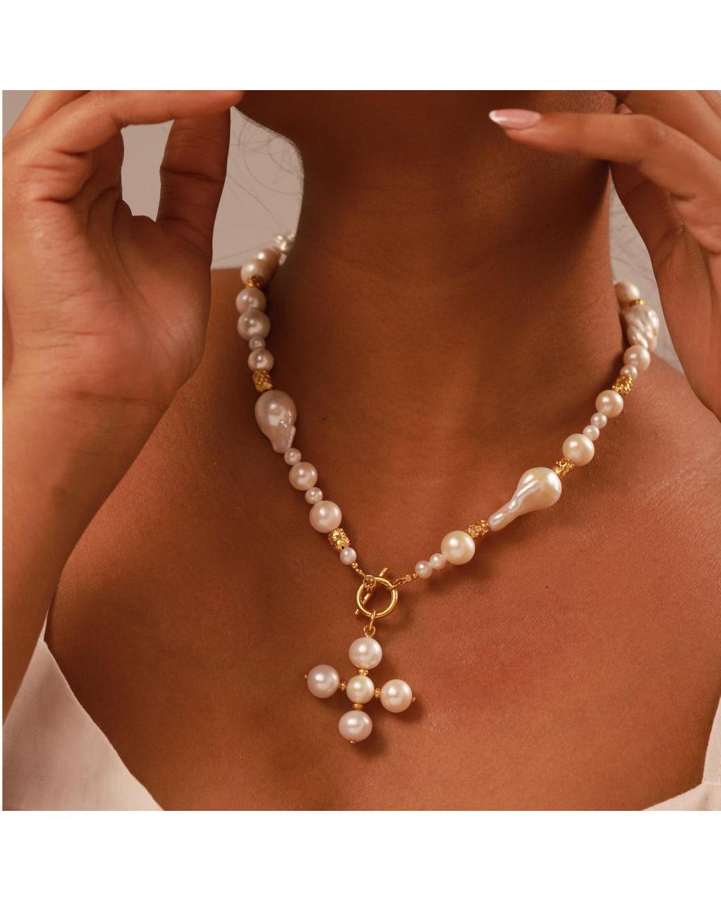 GEM BAZAAR Metallic Bottony Pearl Cross