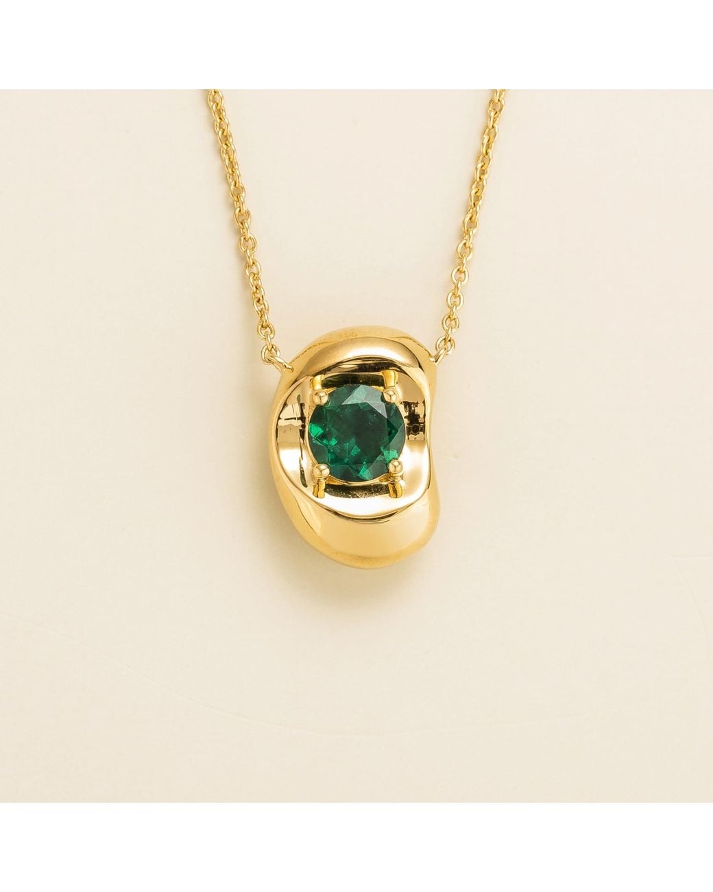 Juvetti White Fava Necklace
