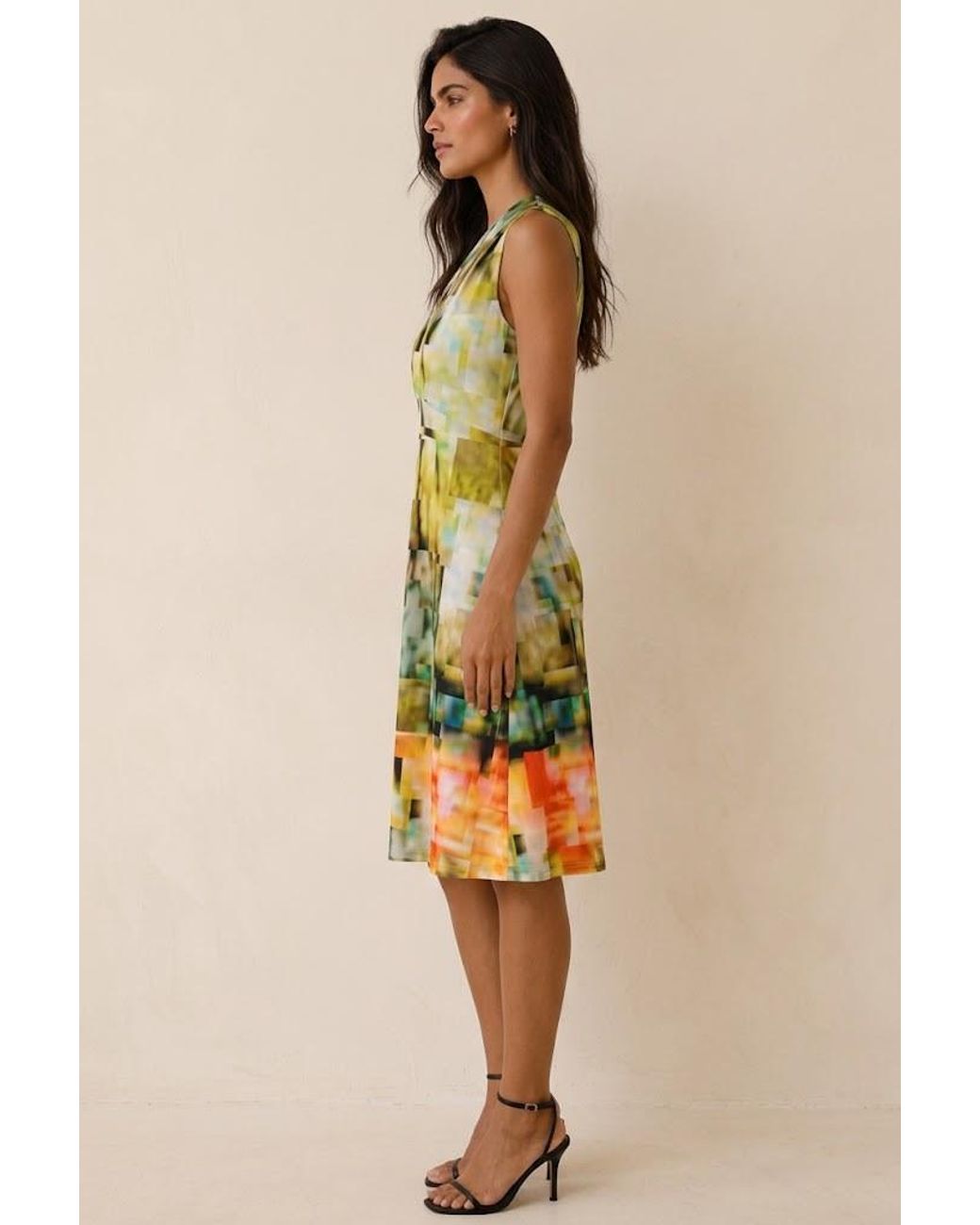 Conquista White Mosaic Bloom V-Neck Dress