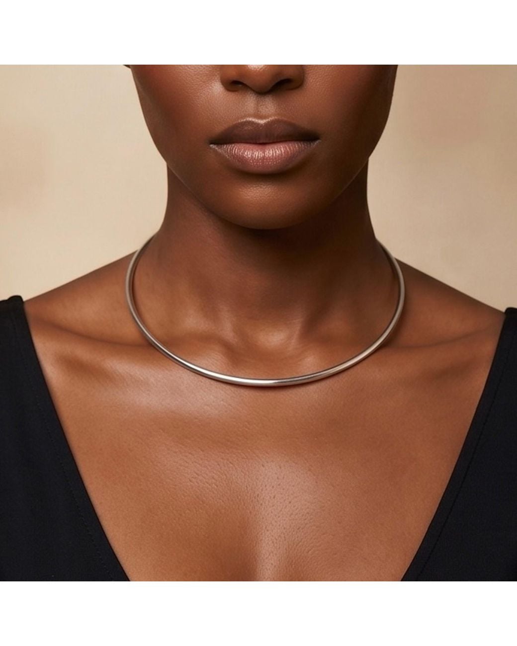 Divine Aria Metallic Choker Necklace