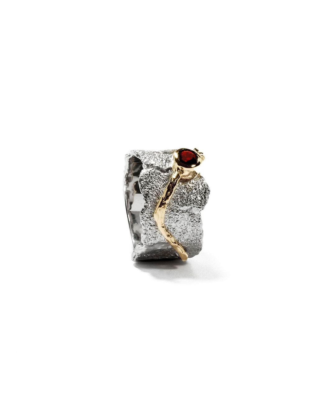 German Kabirski Gray Revele Plated Ring With Rhodolite Garnet