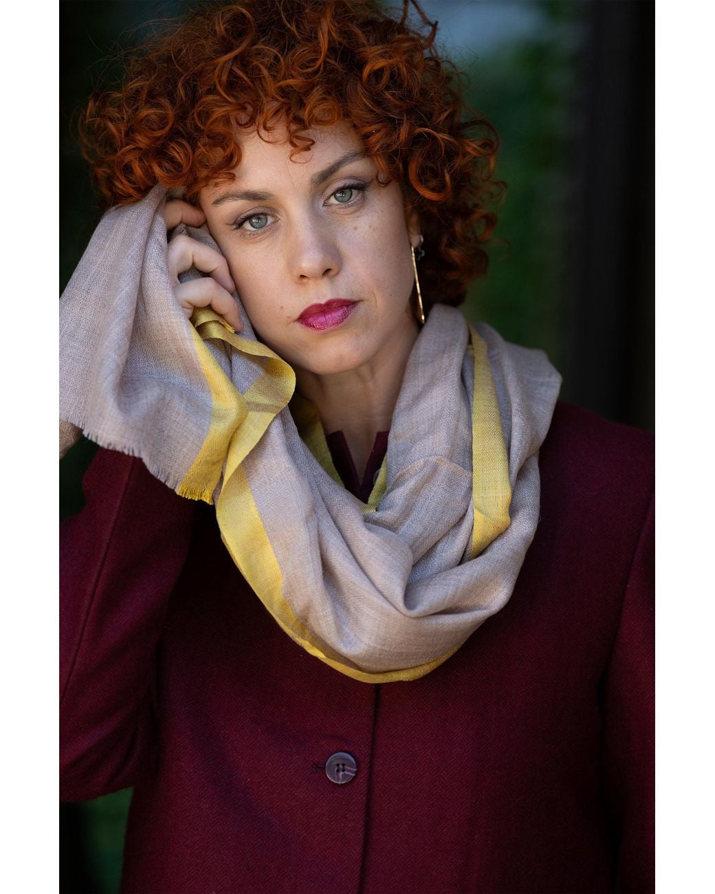 Stovaria Metallic Golden Sand Cashmere Handwoven Scarf