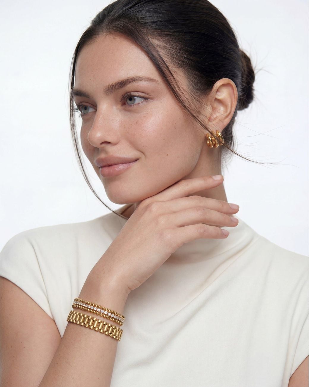 Elk & Bloom Metallic Chunky Triple Hoop Wave 14K Studs