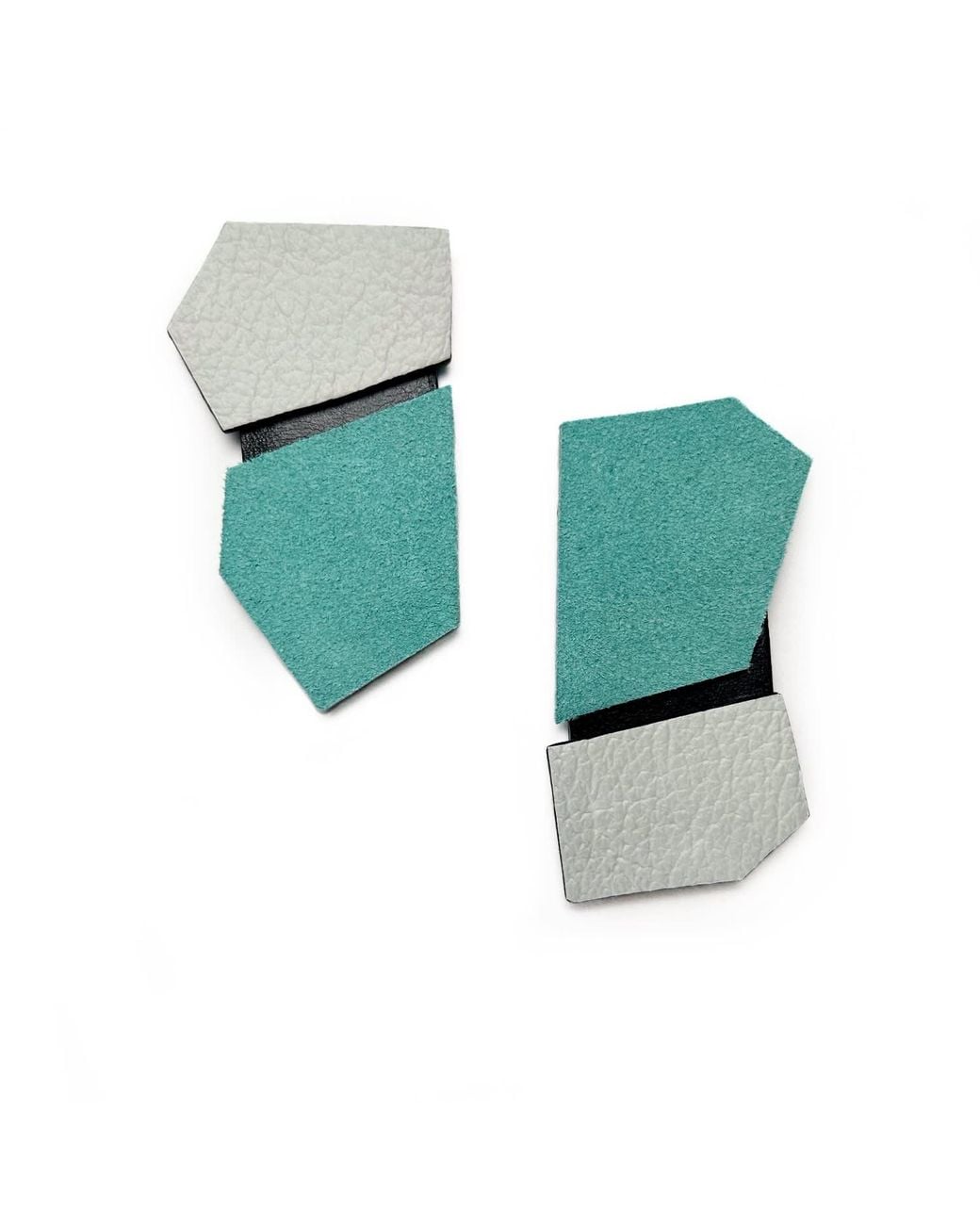 WAIWAI Green Angl Leather Earrings