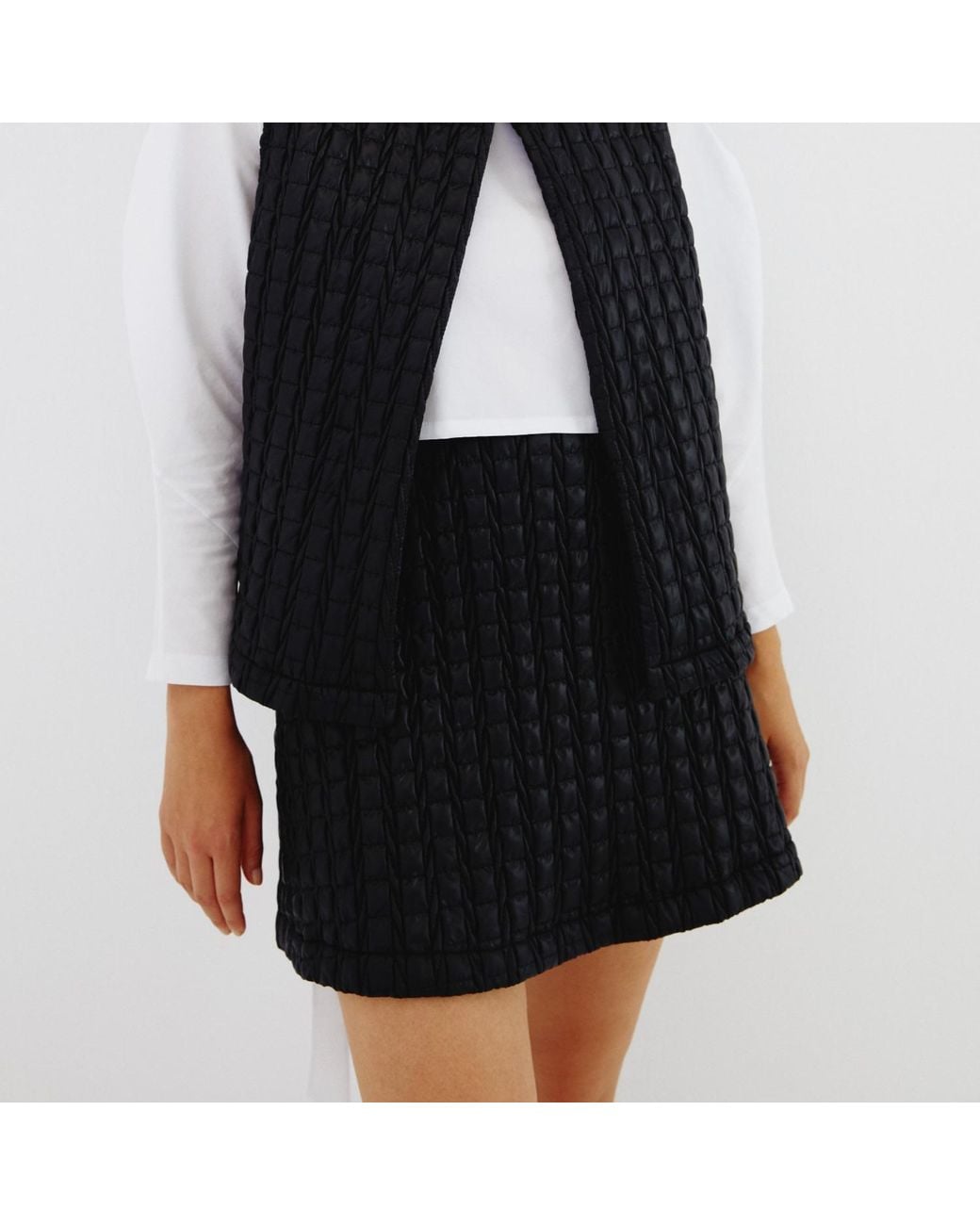 Mirimalist Black Puff Mini Skirt