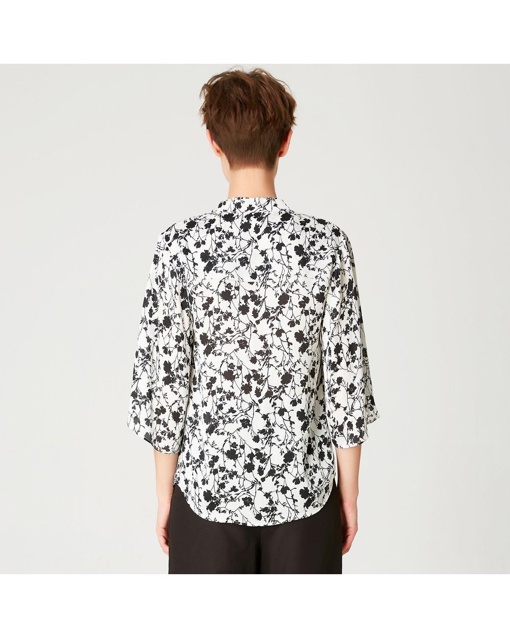 Smart and Joy Black Tulip Sleeves Blouse With Monochrome Floral Print