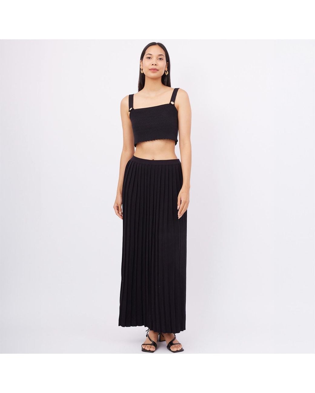 Peraluna Black Pleated Maxi Knitted Skirt