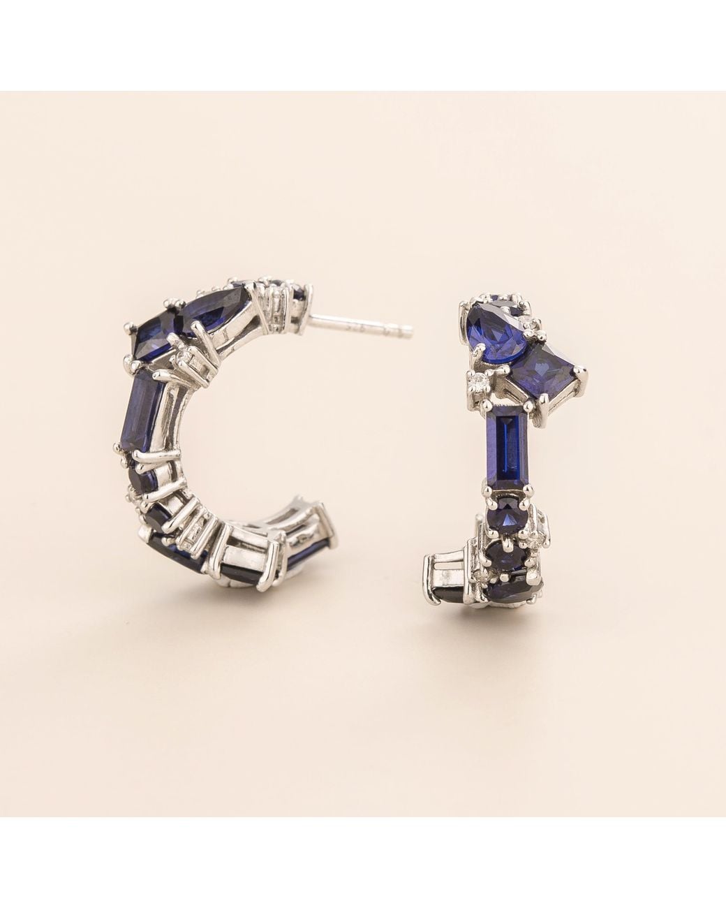 Juvetti Metallic Lanna Sapphire And Diamond Medium Hoop Earrings