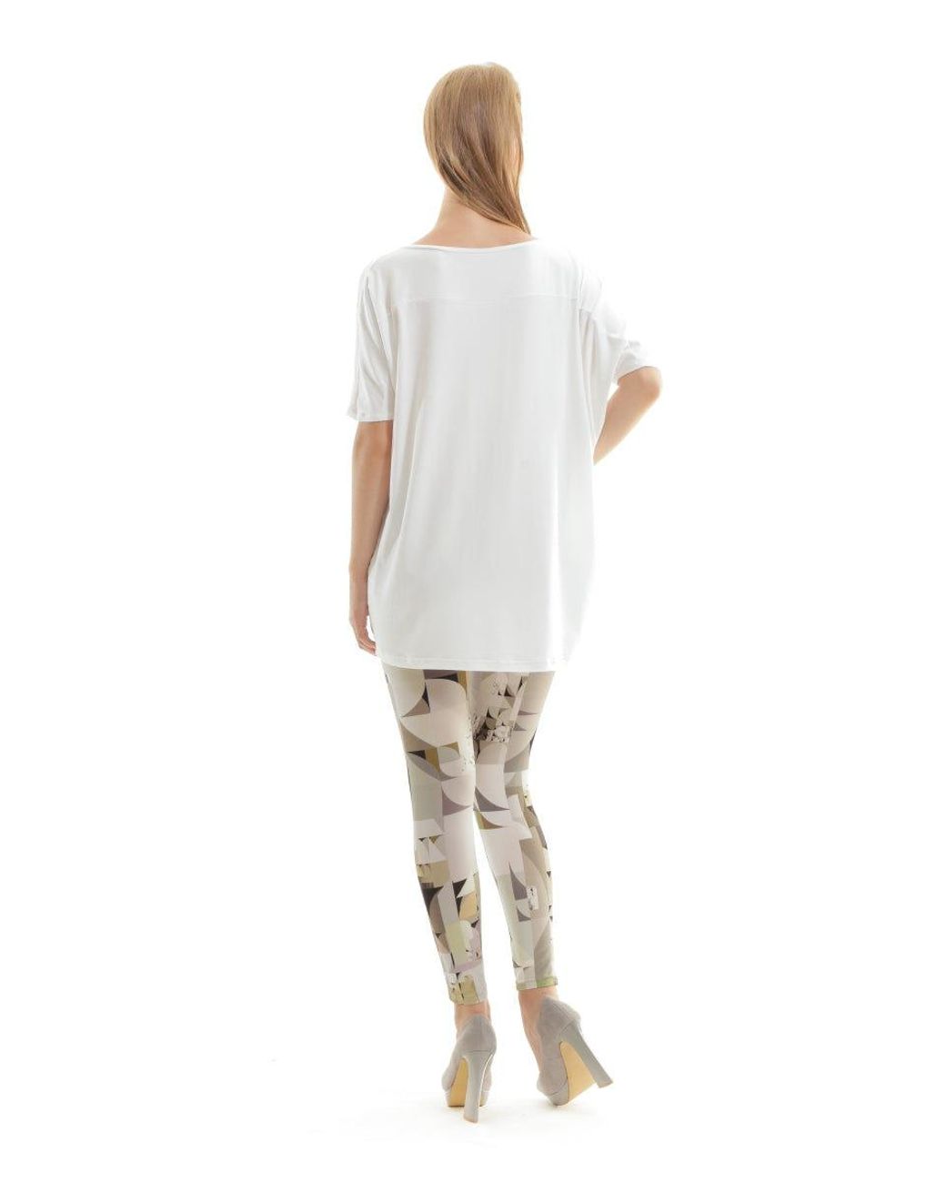 Conquista Natural Silky Geometric Print Pants