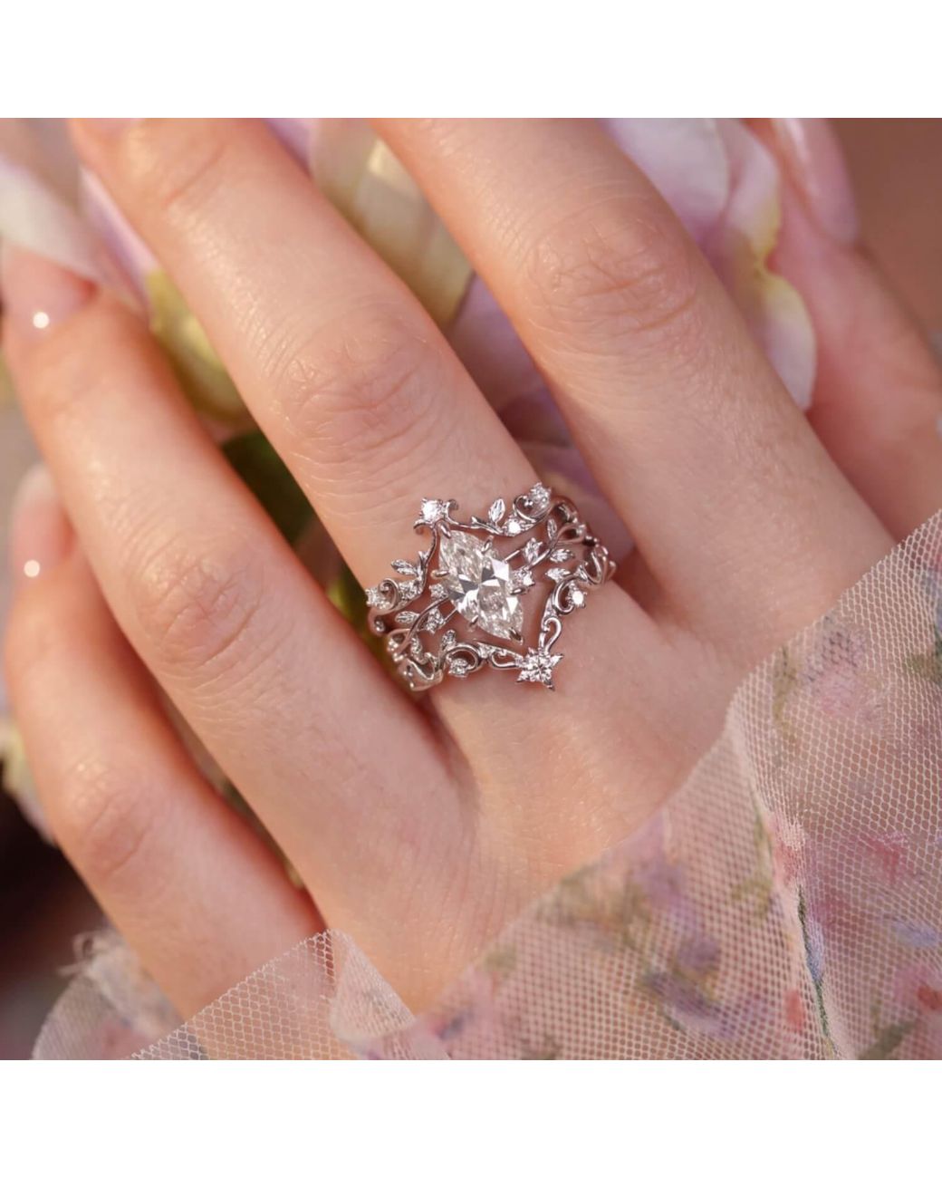 Azura Jewelry New York White Petal Waltz Band Vermeil