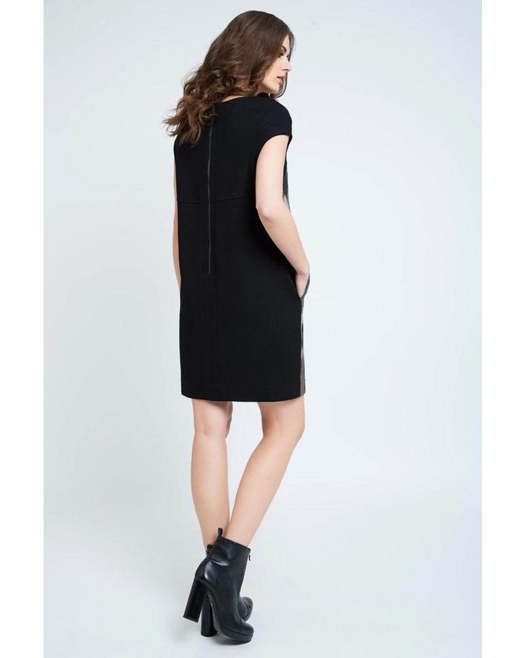 Conquista Black Abstract Print Sack Dress With Pockets