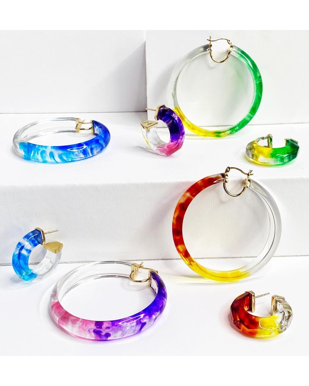 Gold & Honey White Tie Dye Slip On Lucite Bangle