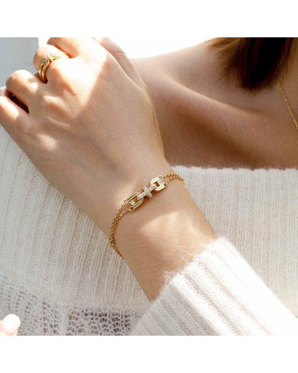 Vanimy Metallic Holy Door Link Bracelet