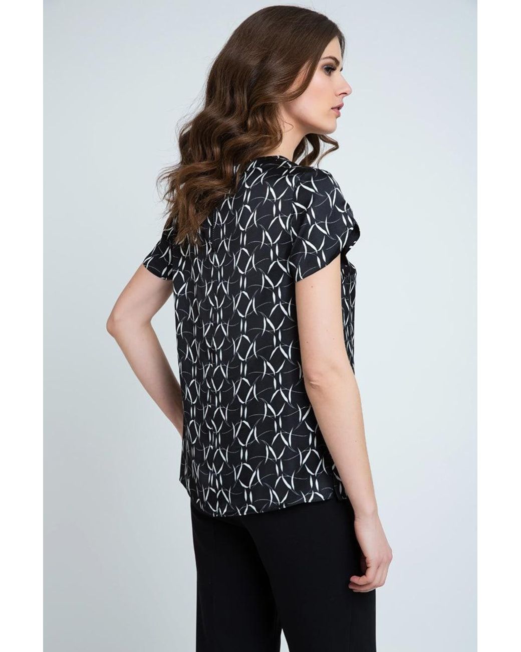 Conquista Black Short Sleeve & Print Top