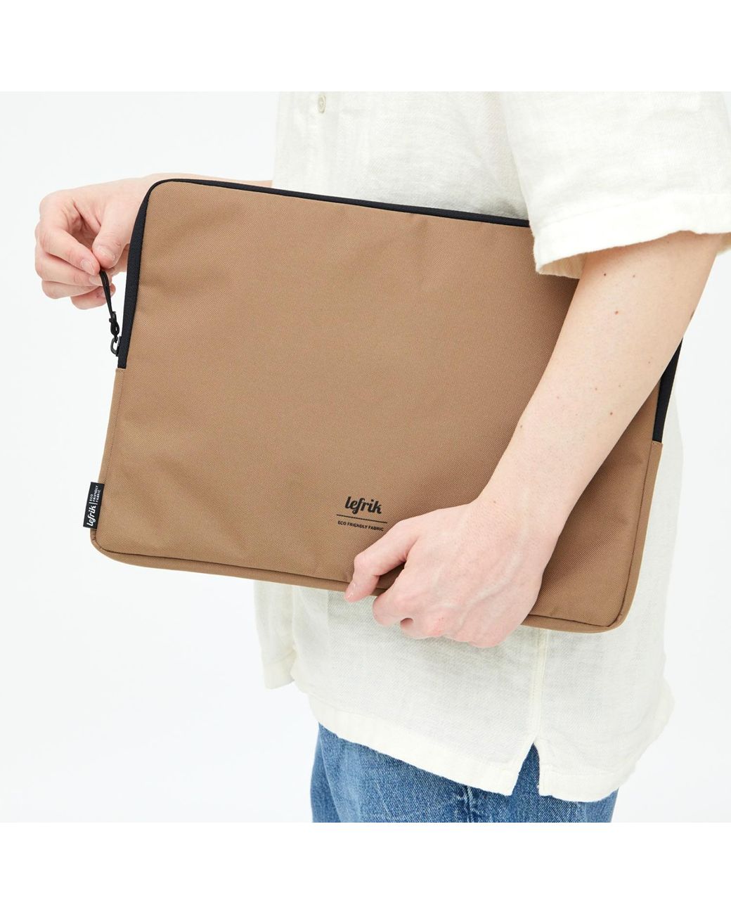 Lefrik Brown Capture Thirteen Laptop Case Camel