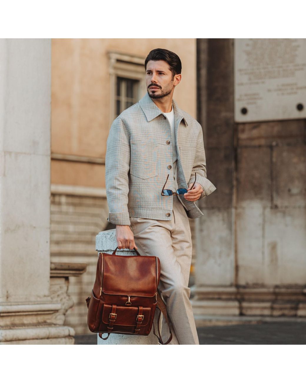 Time Resistance Brown Large Leather Backpack Cognac