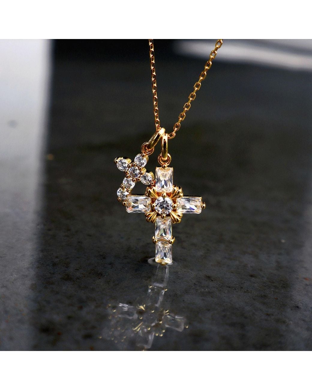 Vanimy Metallic Byzantine Double Crosses Pendant Necklace