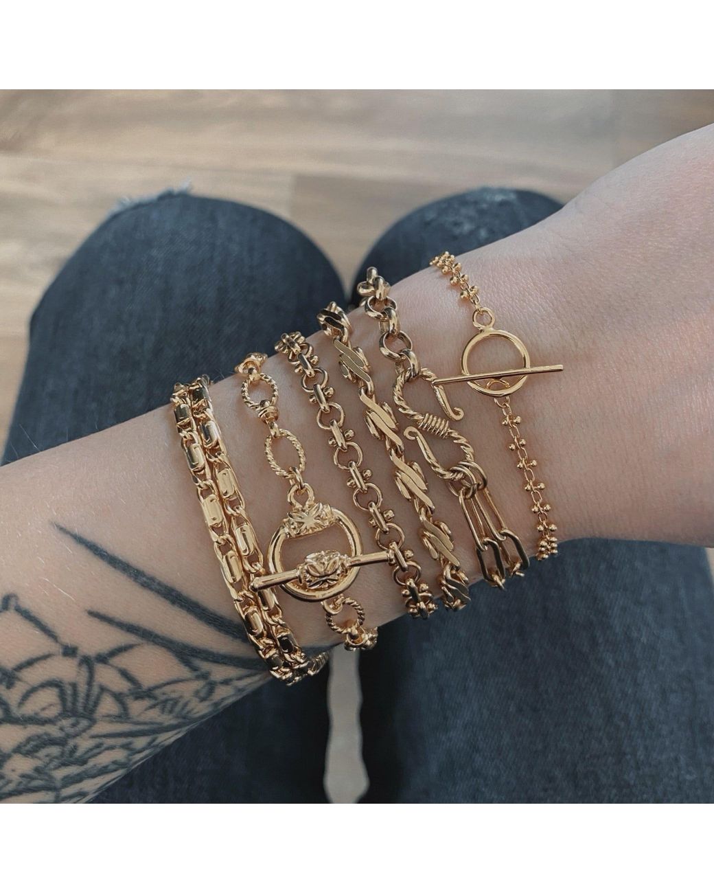 IN CAUDA VENENUM Metallic Andromaque Bracelet