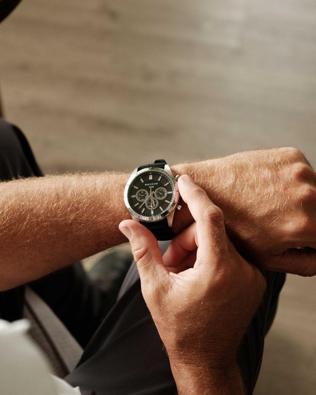 Maxum Metallic Lansdowne Multifunction Watch for men