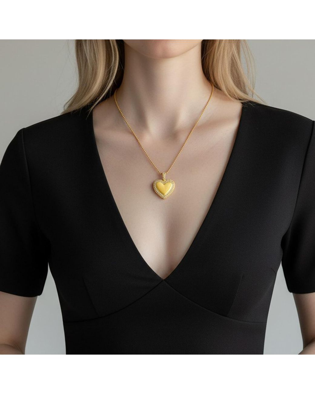 Maison De Gala Metallic Heart Pendant Necklace