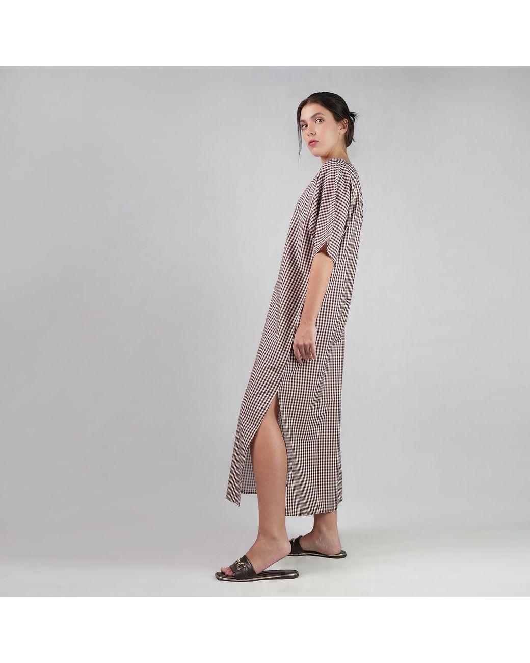 DHARA SHETH DUBAI Gray The New Classic Gingham Long Cotton Kaftan Dress With Side Slit