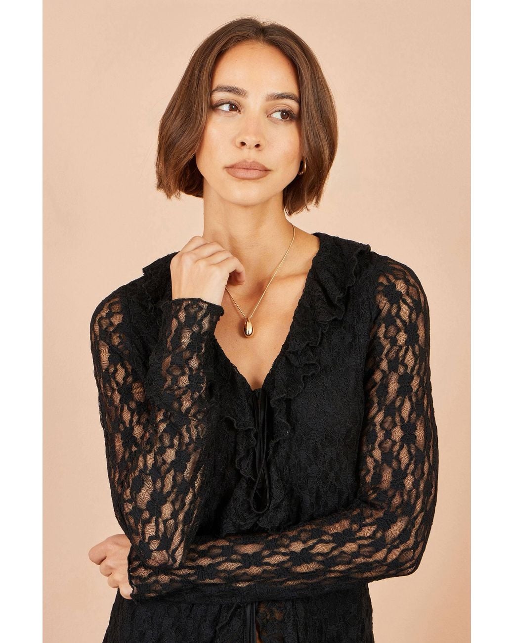 Yumi' Black Ruffle Lace Top