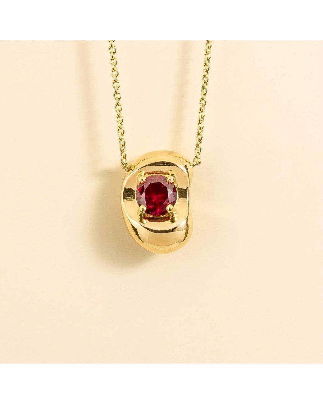 Juvetti White Fava Necklace Set With Ruby