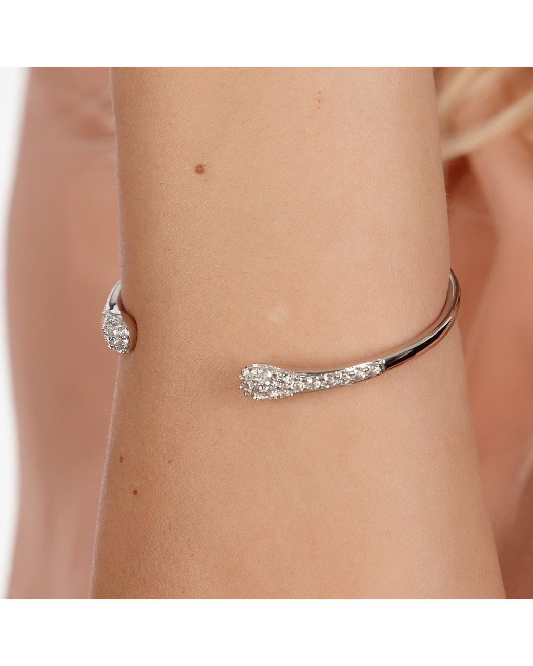 Lucy Quartermaine Metallic Solid Sterling Skinny Drip Twist Bangle With Topaz