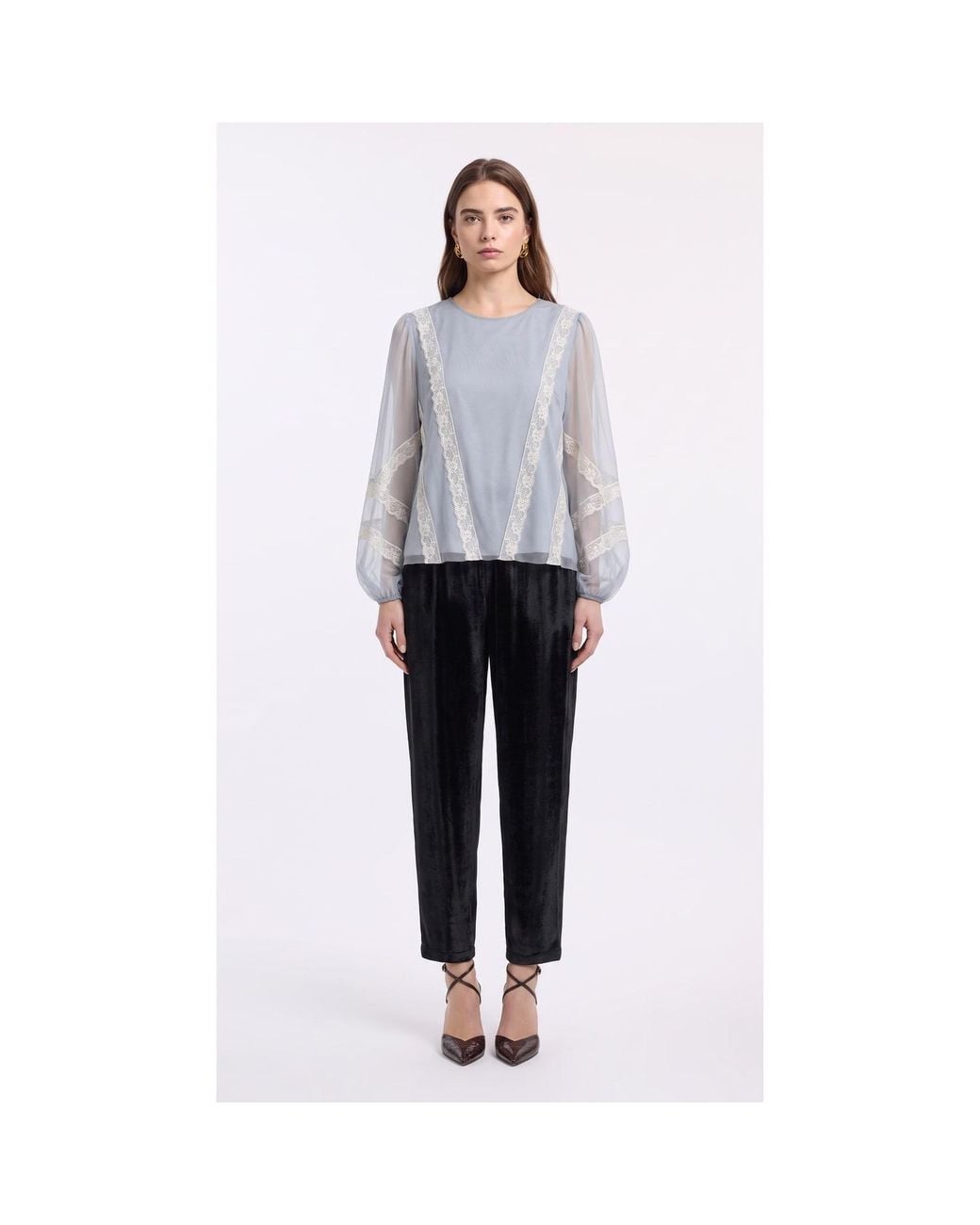 concept A trois Purple Pearl- Blouse With Fine Tulle And Ivory Lace