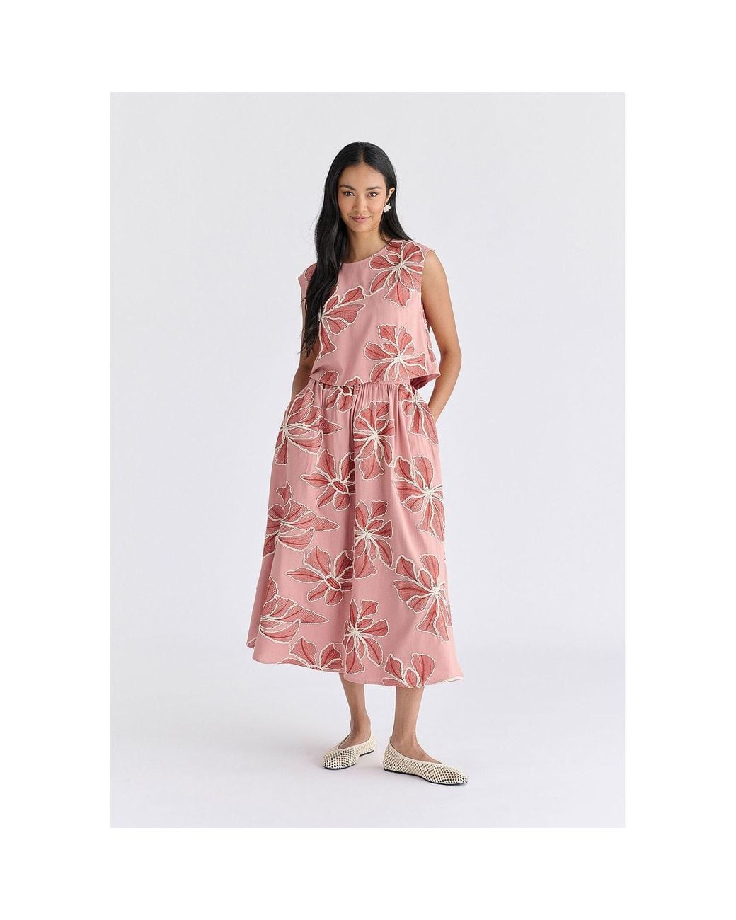 Paisie Pink Floral Embroidered Midi Skirt