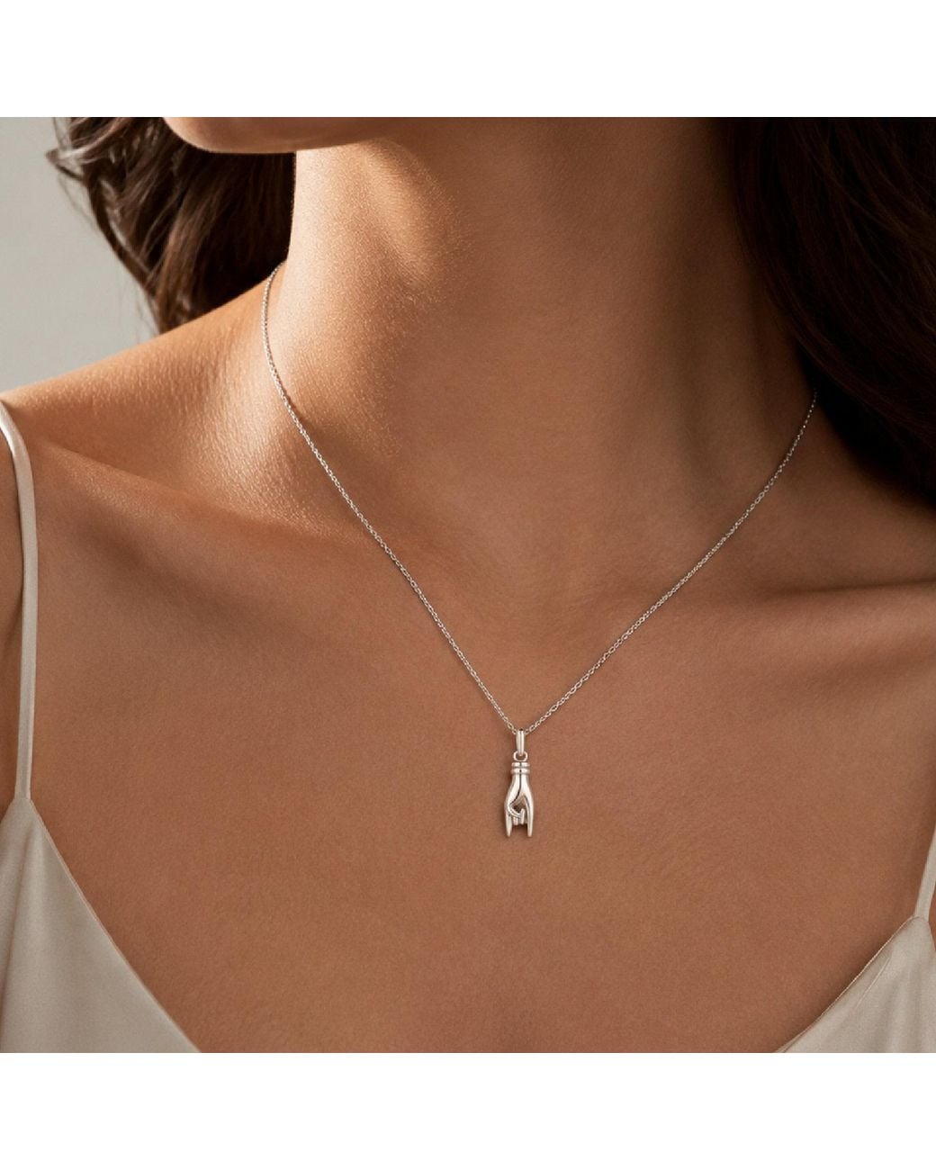 Unaloe Metallic Sterling Necklace With Horn Hand Pendant for men