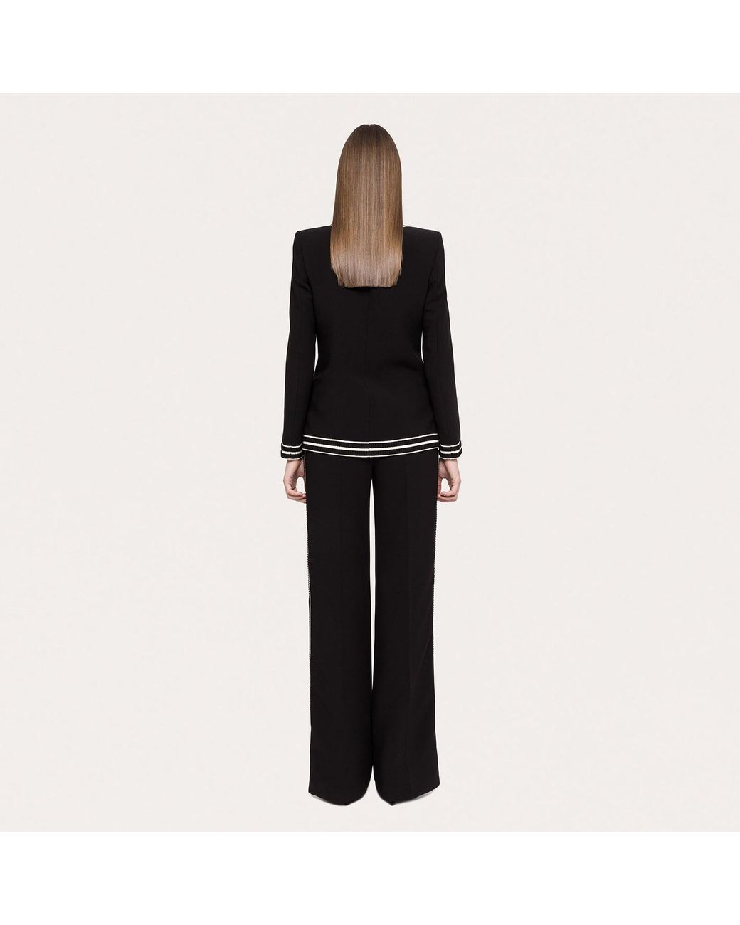 Nissa Black Single-Breasted Suit Jacket
