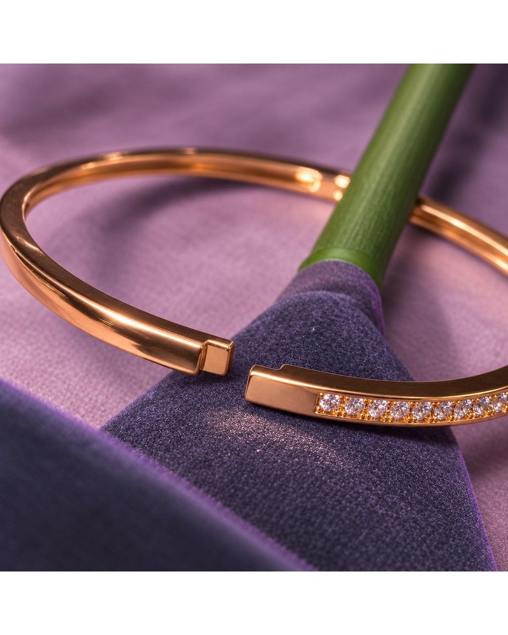 Ninemoo Metallic Lueur Rosée Éclat Pearl Bangle –