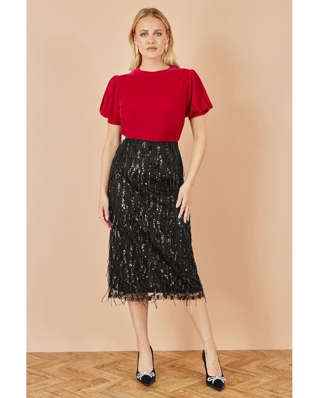 Yumi' Red Velvet Puff Sleeve Top