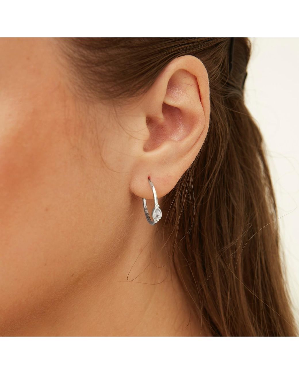 Spero London Metallic Drop Solitaire Earring Sterling