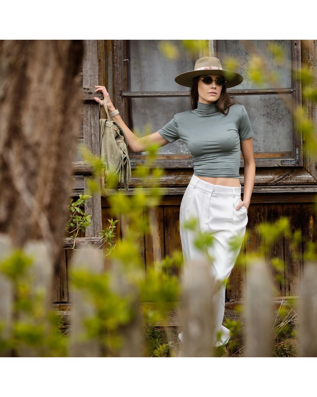 Mandragora Gray Turtleneck Ablo Khaki