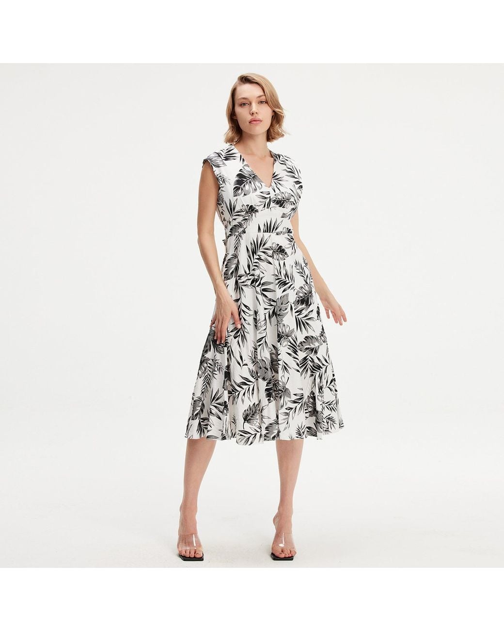 Smart and Joy Metallic Tropical Print Sleeveless Midi Dress