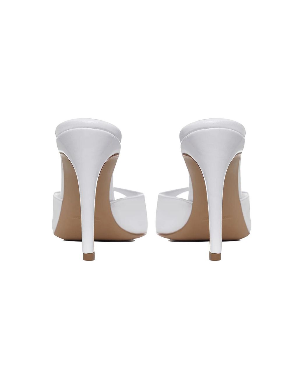 Ginissima White Vicky Patent Leather, Round Toe