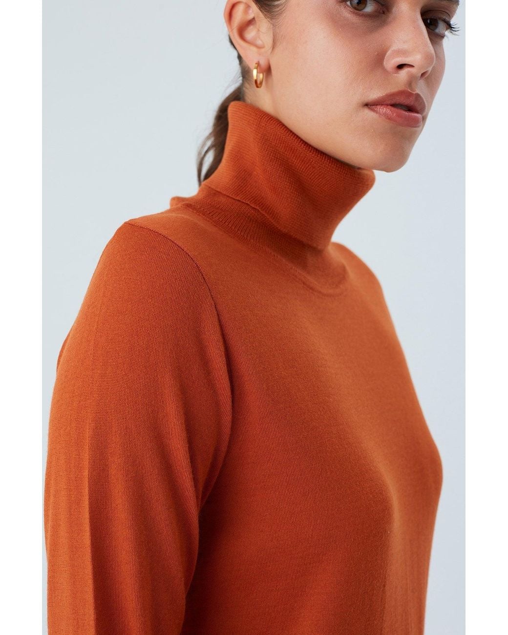 Peraluna Orange Valeria Fine Turtleneck Pullover