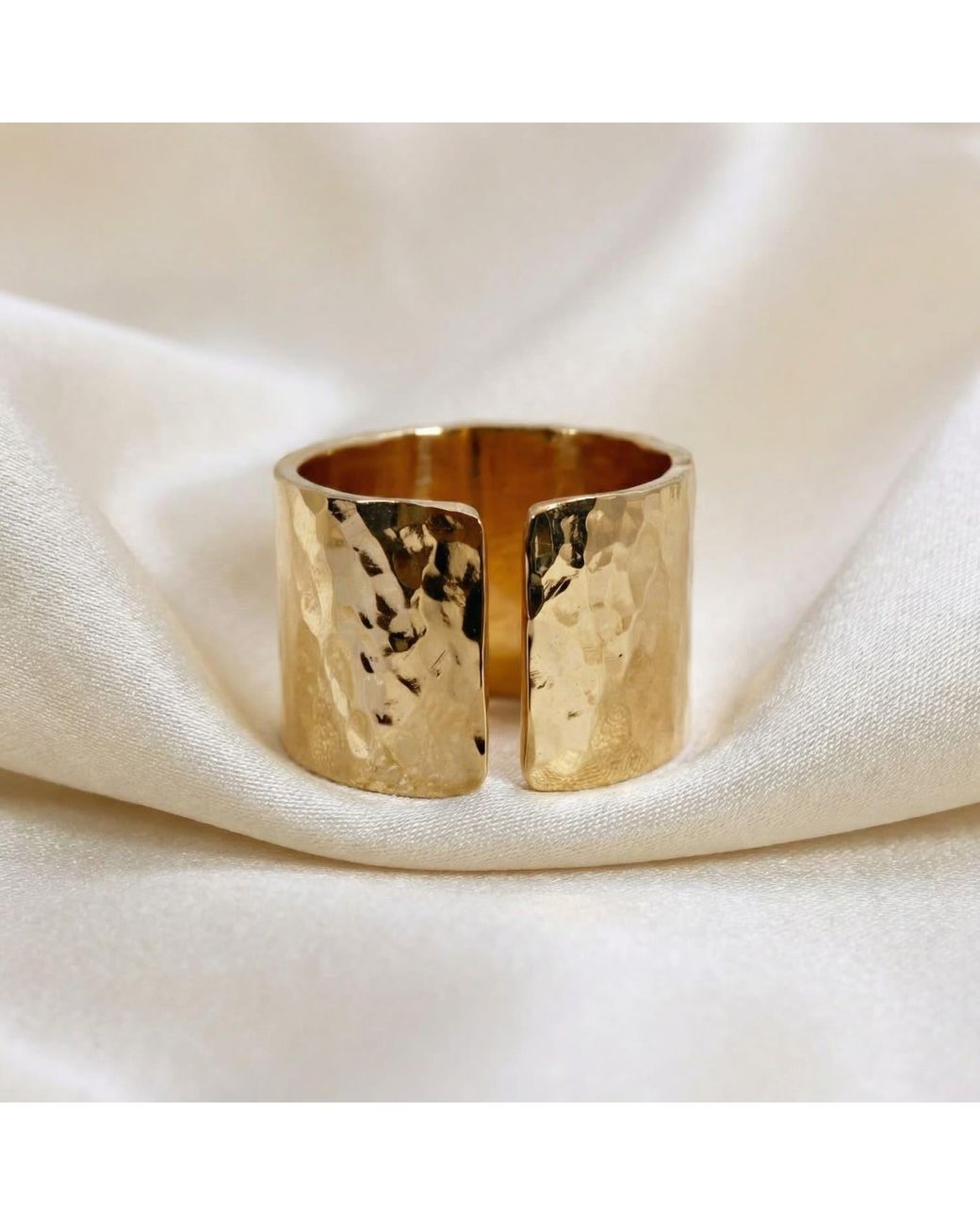 Melt'm Jewelry Metallic Wide Hammered Band Ring