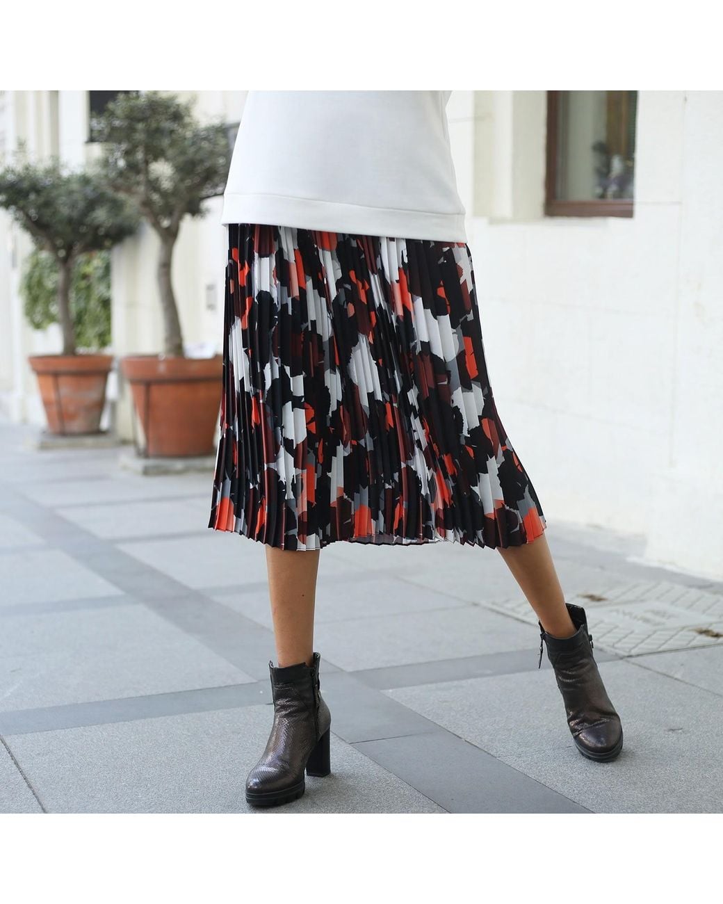 Lalipop Design Black Abstract Camo Print Midi Pleated Skirt