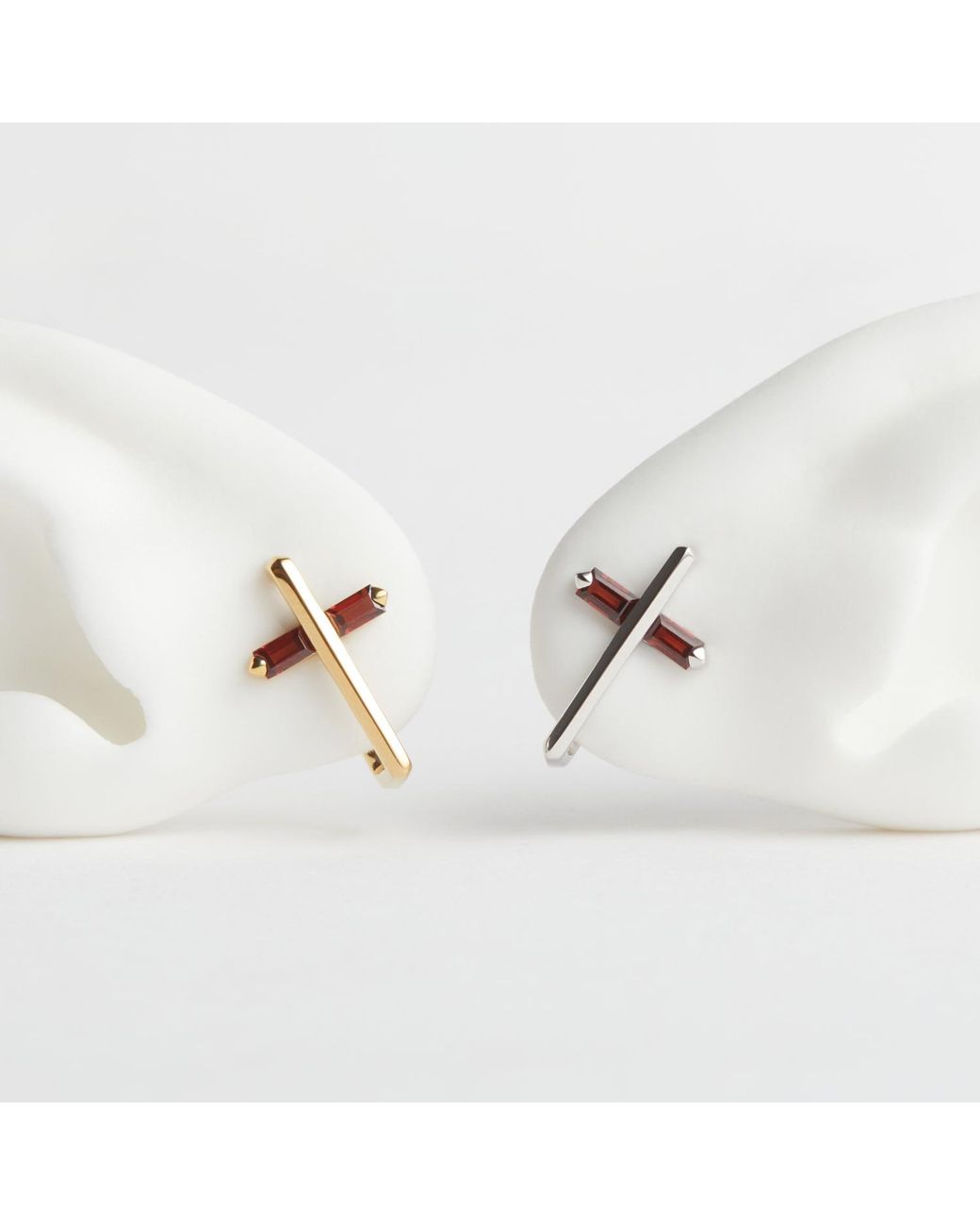 Kasun Metallic Angel Kiss Earring