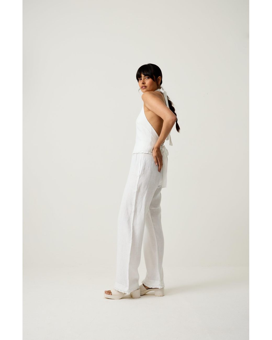 Imaura White Btw Linen Halter Top