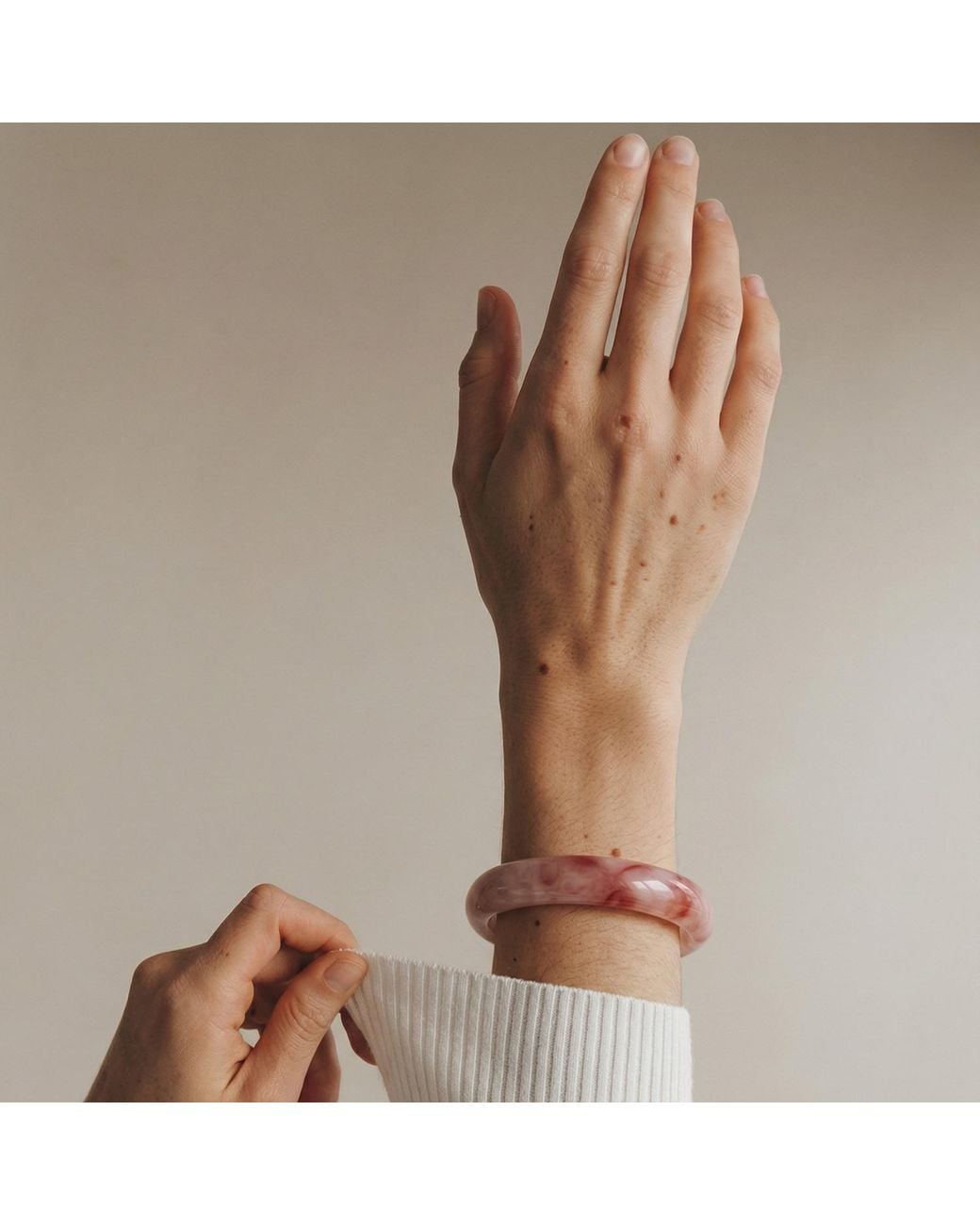 seree Pink Peach Blossom Jade Stone Bangle